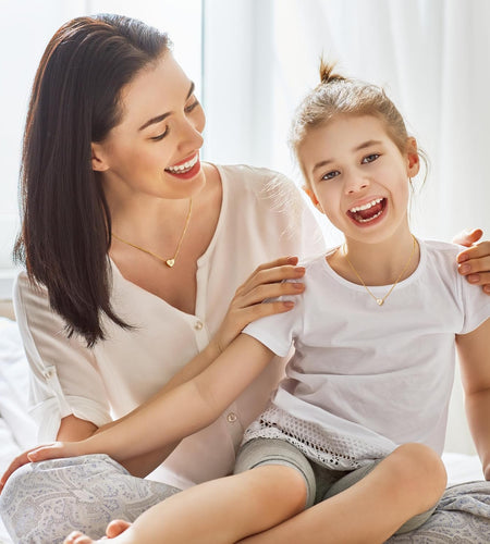 Heart Initial Necklaces for Women Girls - 14K Gold Filled Heart Pendant Letter Alphabet Necklace Tiny Initial Necklaces for Women Kids Child Heart Letter Initial Necklace Birthday Gifts for Girls